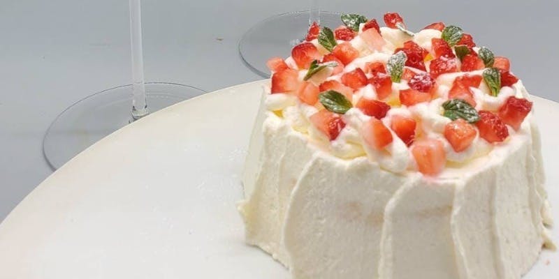 【ムニュアニバーサリー】記念日・誕生日など限定（乾杯シャンパーニュ・ホールケーキ付き）全7品