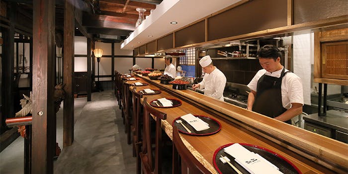 記念日におすすめのレストラン・月居 赤坂の写真2