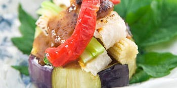 奈良・春日奥山 月日亭（なら かずがおくやま つきひてい）