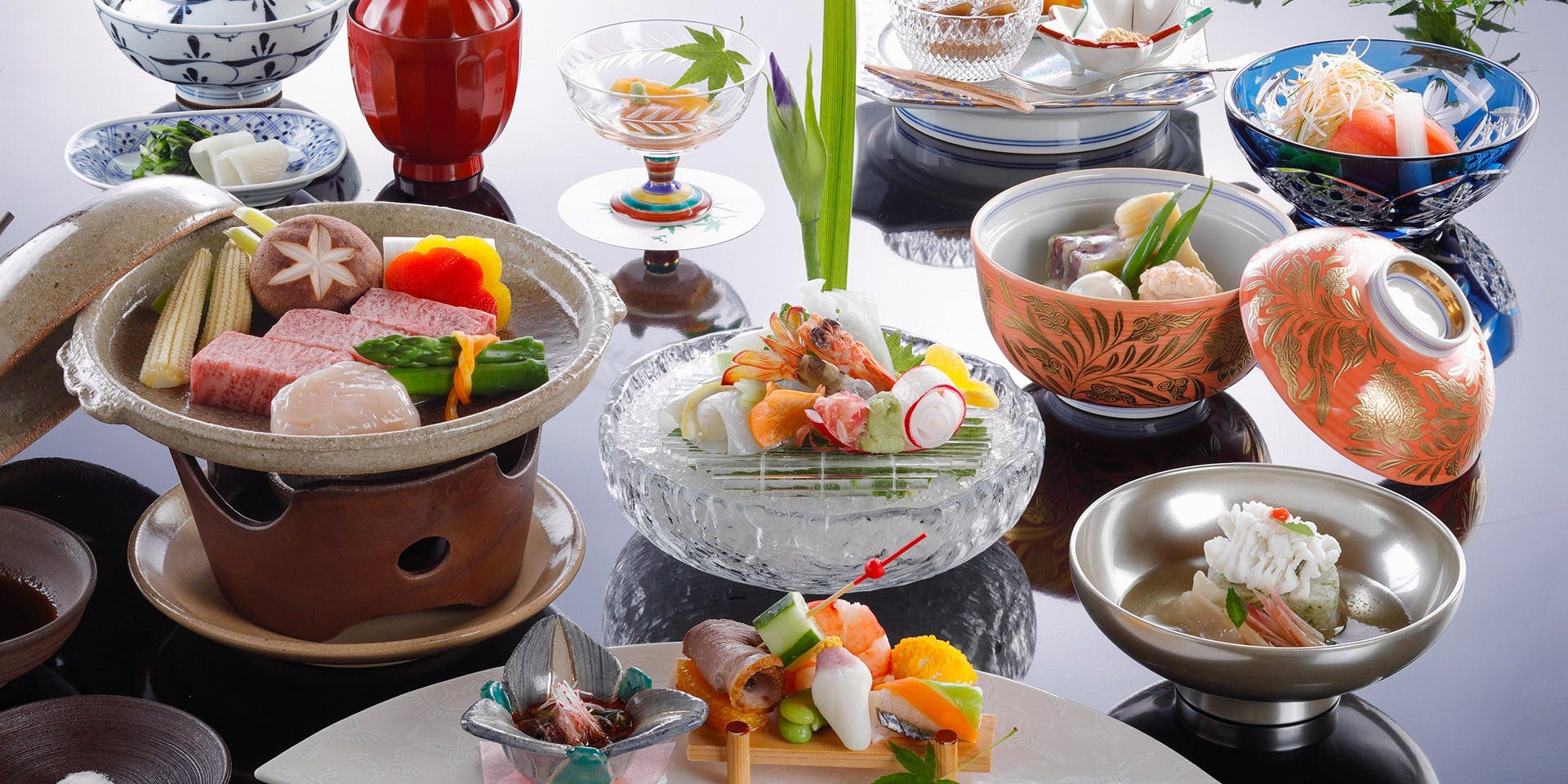 奈良・春日奥山 月日亭（なら かずがおくやま つきひてい）