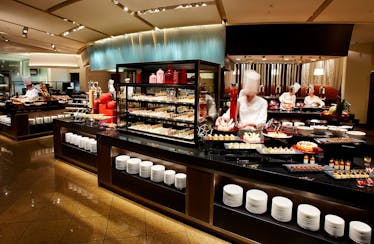 グラスコート/京王プラザホテル