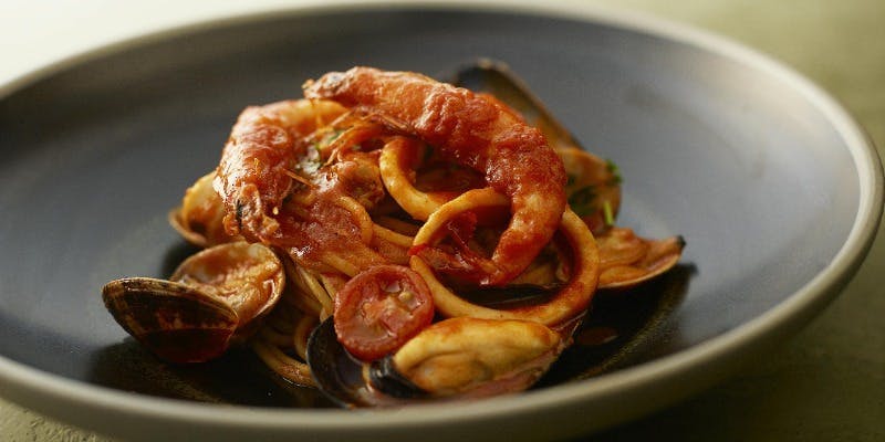 【THE SEASONAL】旬の味覚をご堪能いただける人気のコース＋乾杯スパークリングワイン付き（平日限定）