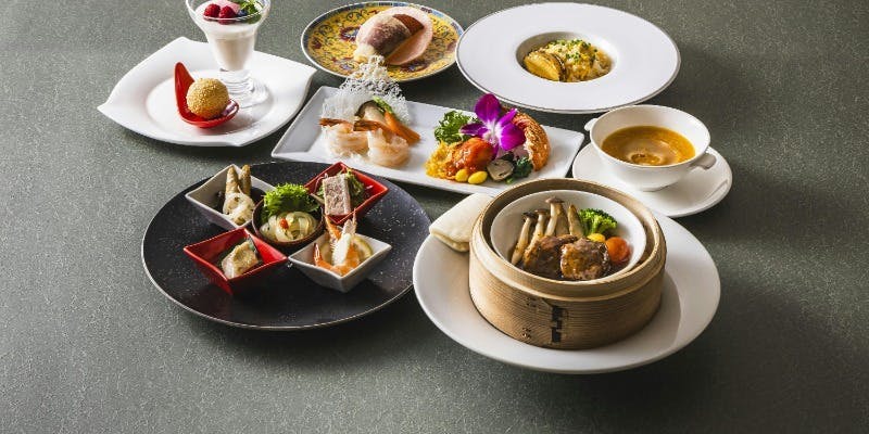 【鳳凰】前菜5種、北京ダック、鮑入りあんかけ炒飯、牛肉や魚介など全7品