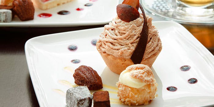 アロンジ アルモニーアンブラッセ大阪 梅田 カフェ 一休 Comレストラン