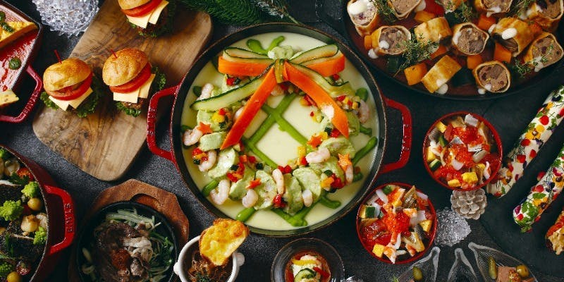 【Xmas2025】CHEFS GIFT クリスマス ランチブッフェ＋記念日に最適な3つの演出（平日・11/10～12/19）