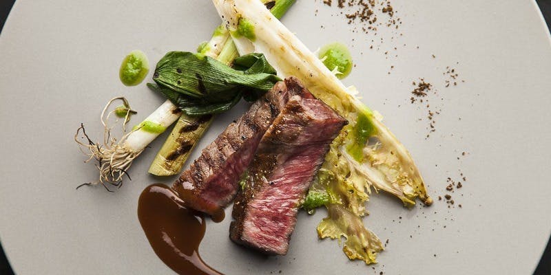 【年末年始 DINNER SEASONAL COURSE】旬の味覚を使用したフルコース