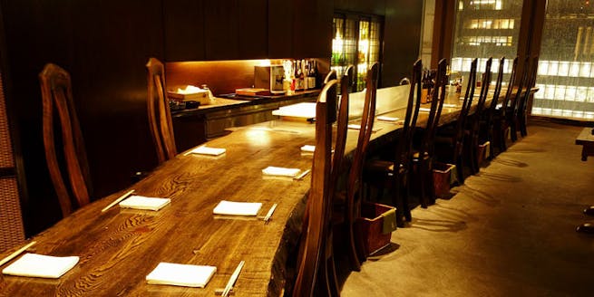 暗闇坂 宮下 丸の内 クラヤミザカミヤシタ マルノウチ 丸の内 日本料理 一休 Comレストラン