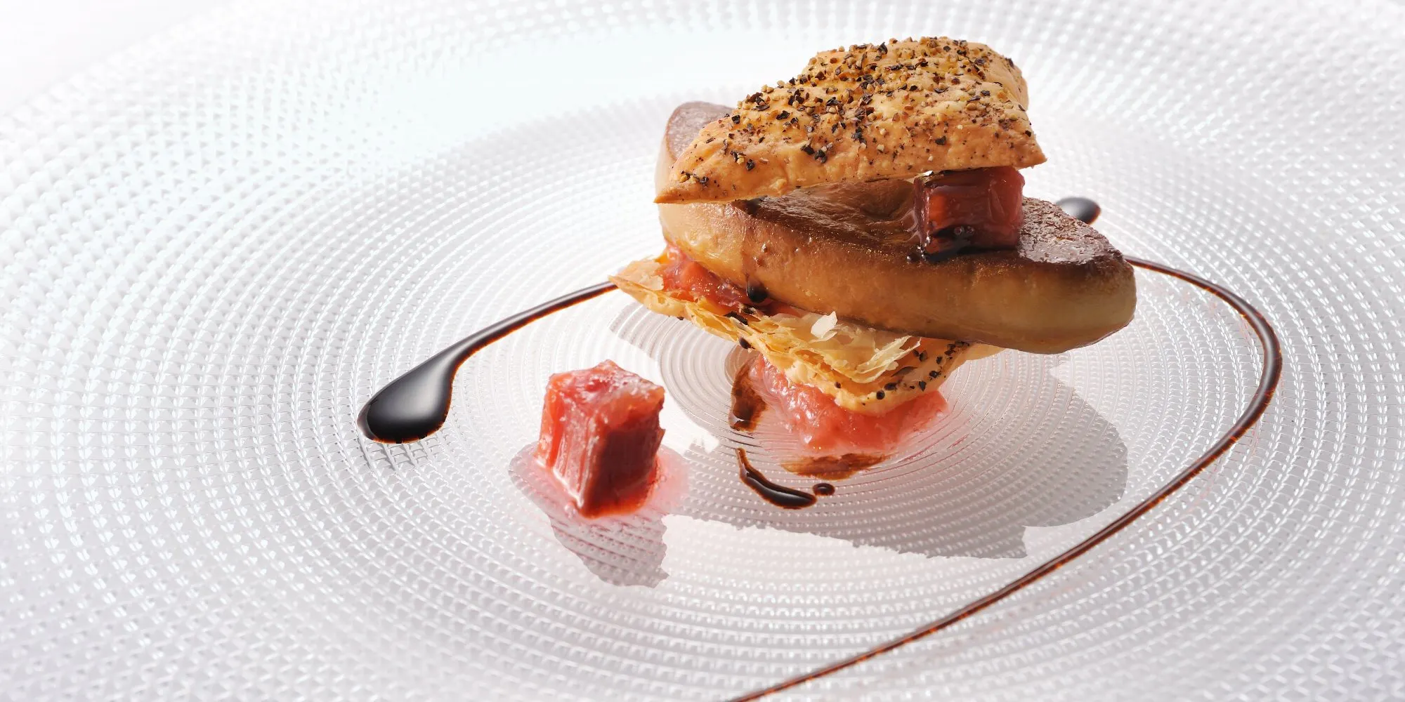 横浜モノリス ヨコハマモノリス みなとみらい フランス料理 一休 Comレストラン