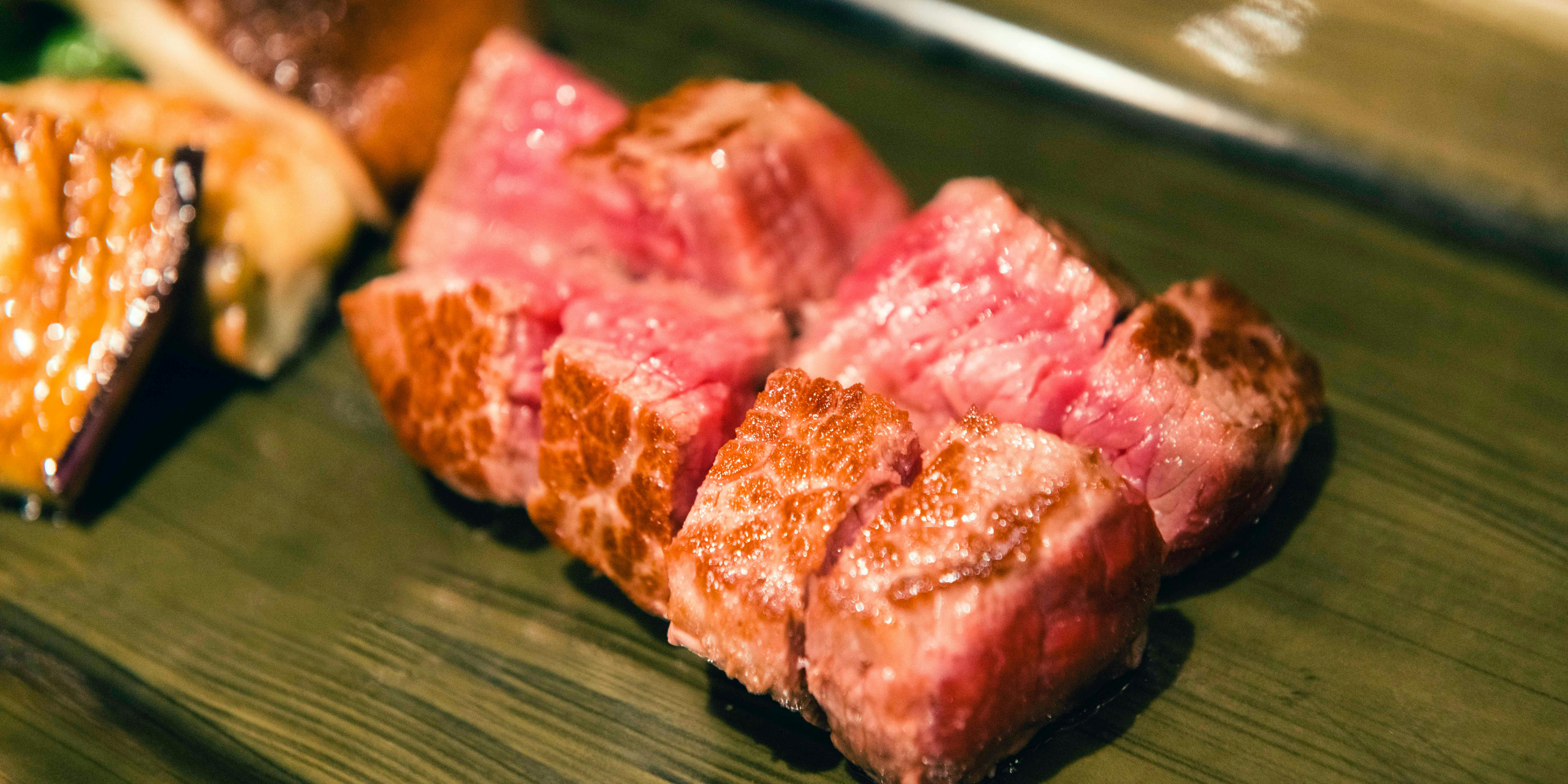 Steak house Medium Rare／THE LUIGANS－Spa ＆ Resort－ザ・ルイガンズ．