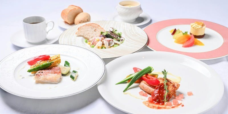 【セゾン】月替わりのフレンチコース　前菜、スープ、メイン魚＆肉料理＋乾杯1ドリンク