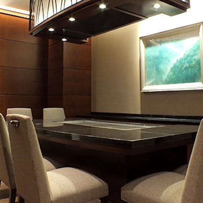 ステーキハウス ハマの本店「六本木本店」様々な個室をご用意しております