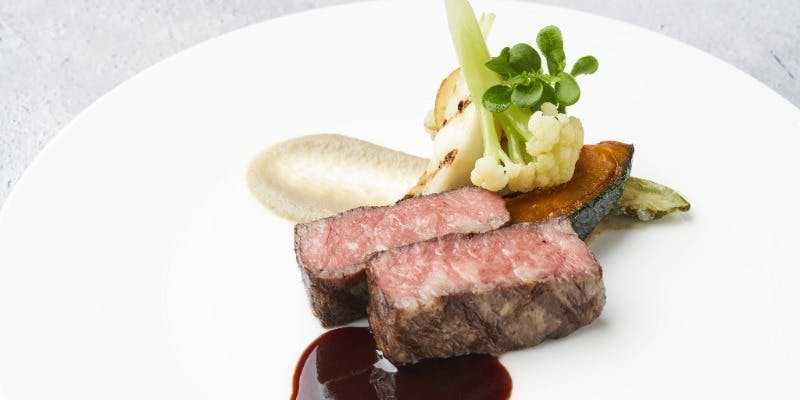 【年末年始】 特別ディナーBコース　国産牛がメインの全5品＋乾杯スパークリング（ホール席・12/31～1/3）