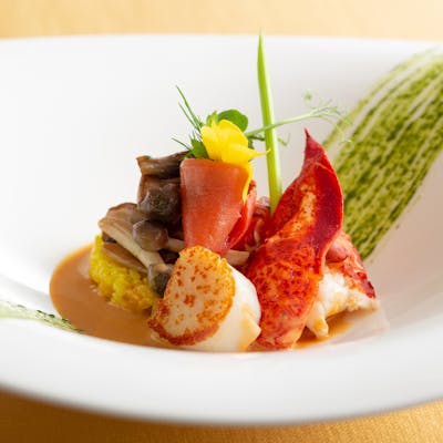 旬素材の持ち味を生かし、ヘルシーで美しいお料理の数々