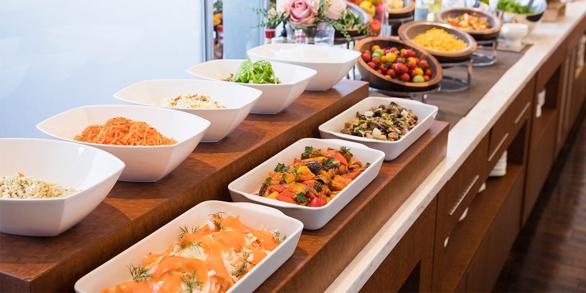 Dining＆Bar TENQOO／ホテルメトロポリタン丸の内 【いちごパフェ