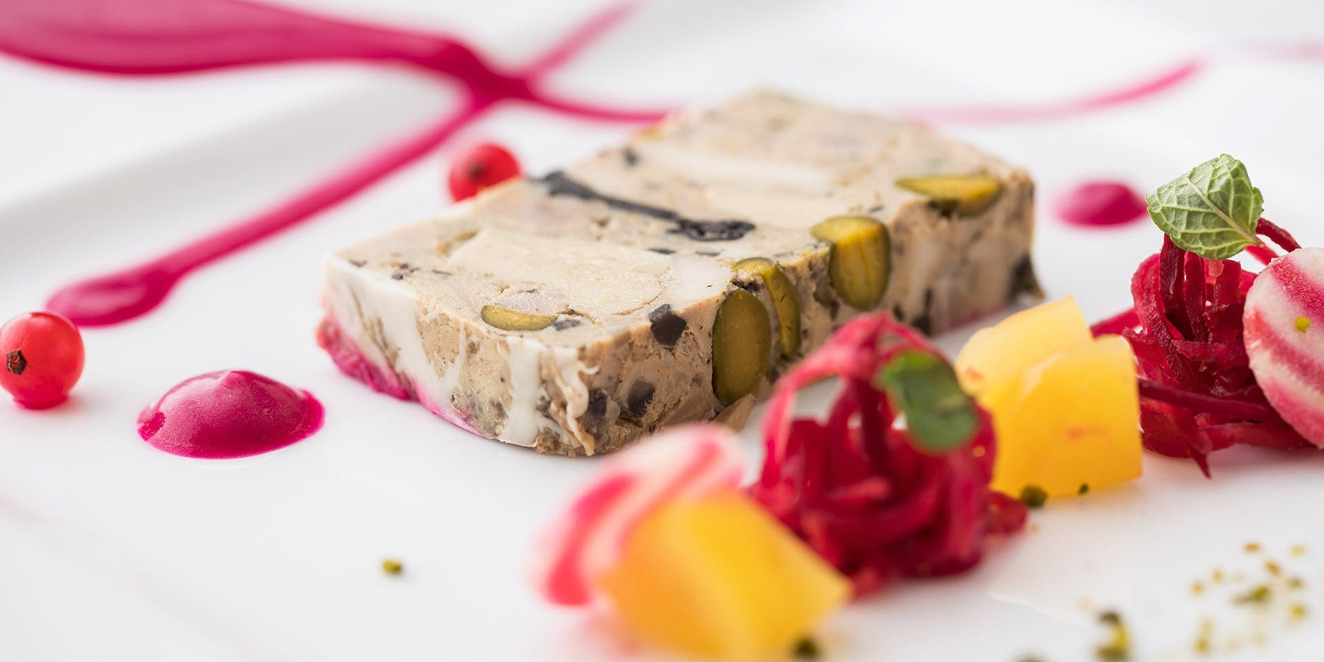 Dining & Bar TENQOO（テンクウ）