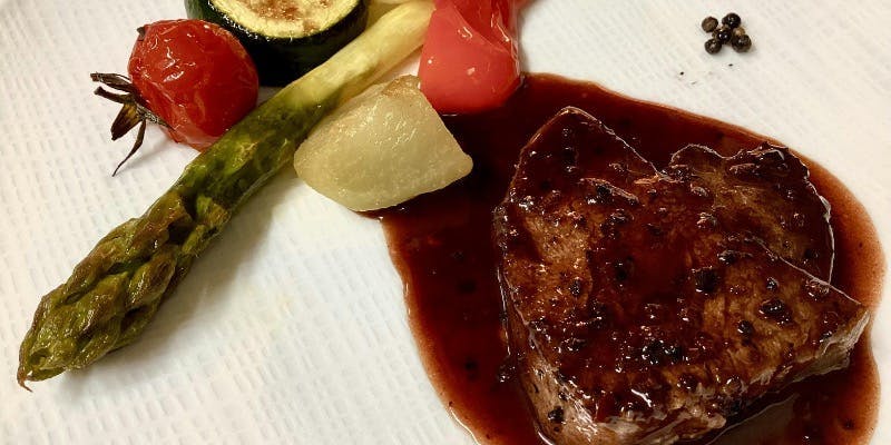 【Menu Diner】メインは和牛フィレ肉！前菜3皿、Wメイン全8品＋選べる1ドリンク付き