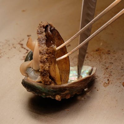 日本料理と鉄板焼をお楽しみください