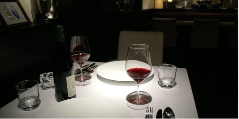 【Xmas2025】シェフおまかせコースをご堪能！＋シャンパン含むワインペアリング3杯付（早割）