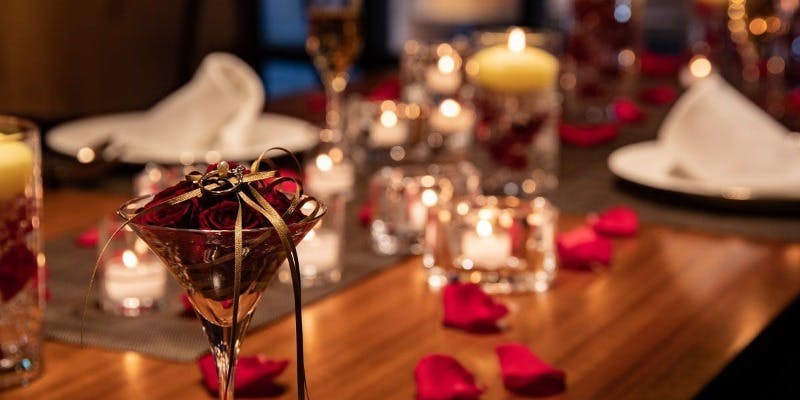 【Xmas2025】プロポーズプラン　贅沢クリスマスコース全7品＋個室確約＆チャペル貸切＆バラの花束