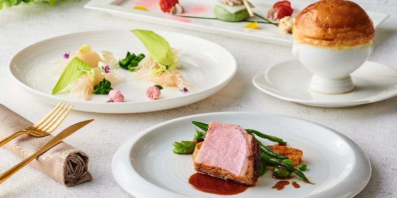 鮮魚のマリネやポークローストのランチ全4品　SEASON