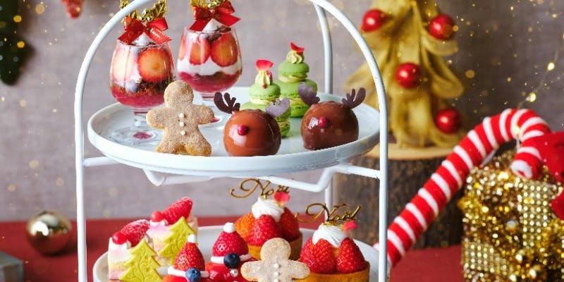 【Xmas2025】＜スイーツ7種＆1ドリンク＞苺づくしのクリスマスフェスティブアフタヌーンティー（平日限定）