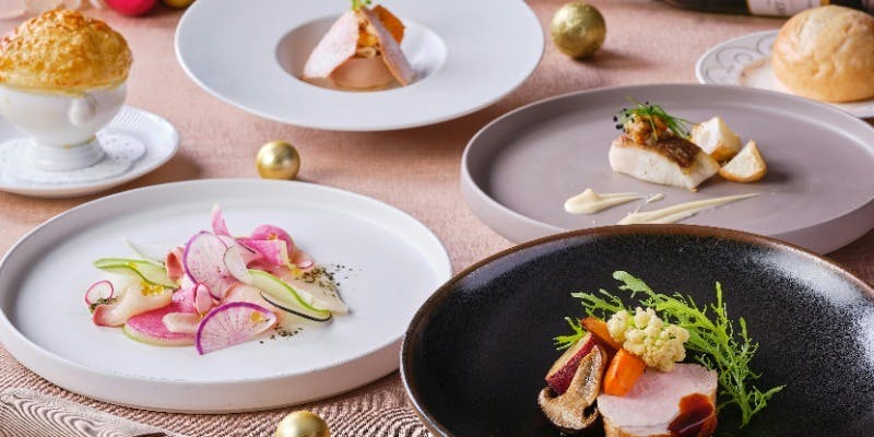 【Xmas2025】寒鯛のポワレや国産牛の全5品 ランチ＋乾杯酒（12/19・22・23）