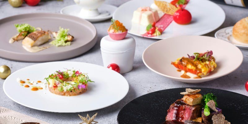 【Xmas2025】国産ズワイガニやオマール海老、国産牛の全7品 Standard＋乾杯酒（12/19・22・23）