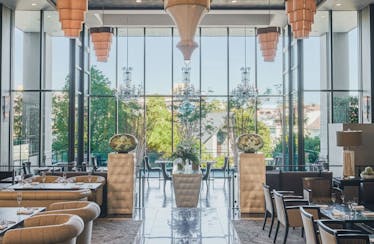 大宮璃宮 四季庭