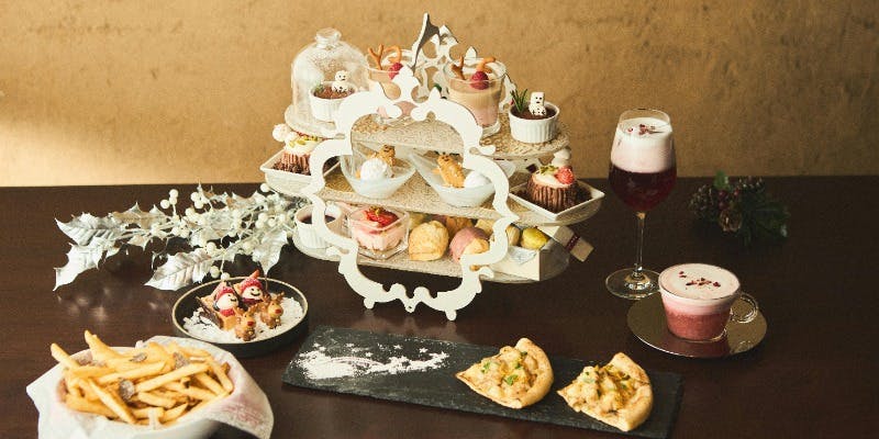 【Xmas2025】Strawberry Jewel Afternoon Tea ＋2Hカフェフリー付（平日限定）