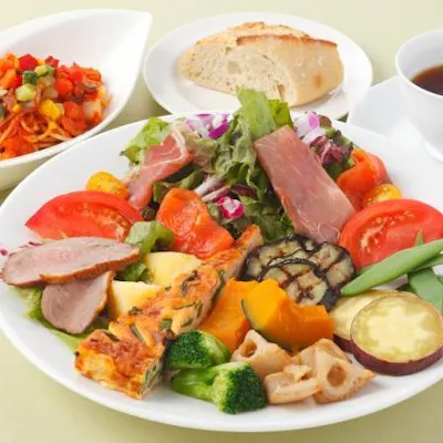 おいしくお得にカジュアルに。見た目にも楽しいお料理を