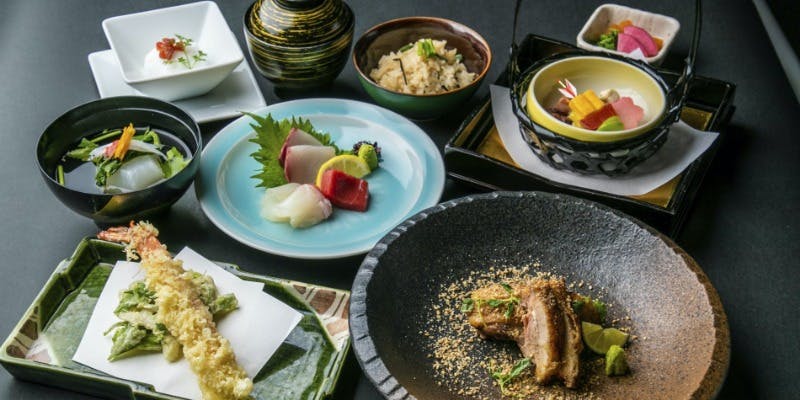 【米門懐石】比内地鶏、季節の野菜等全8品（個室選択可能）