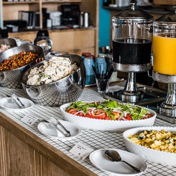 THE THEATRE TABLE�^�a�J�q�J���G