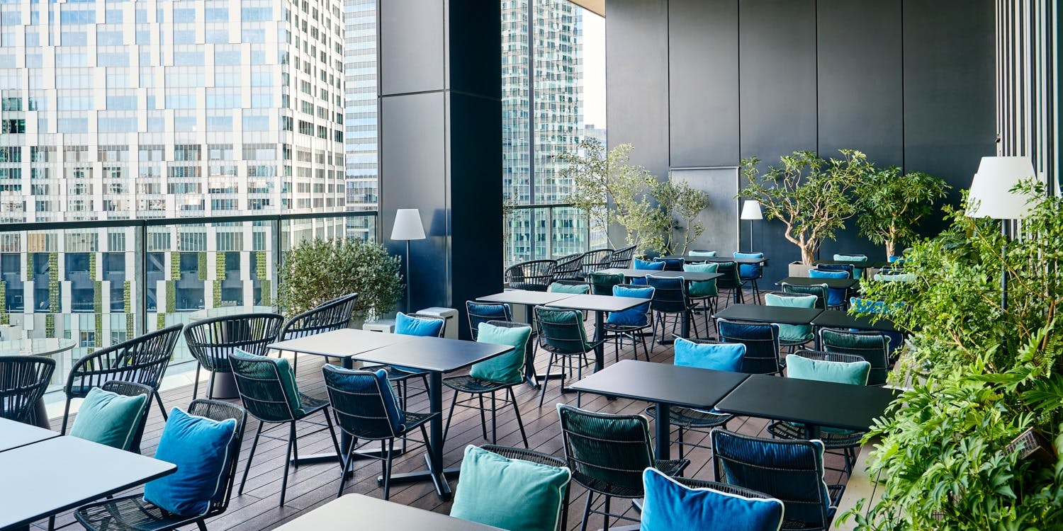 THE THEATRE TABLE（シアターテーブル）