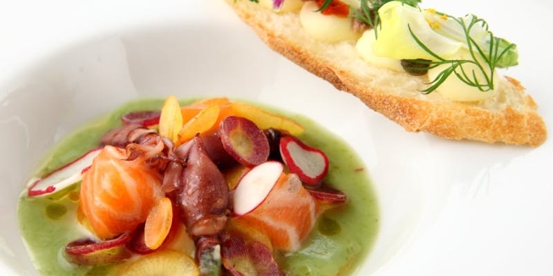 【Gode ランチ】前菜・釜焼きPIZZA・季節パスタ・選べるメイン・デザート、フルコース6品＋食後のカフェ付