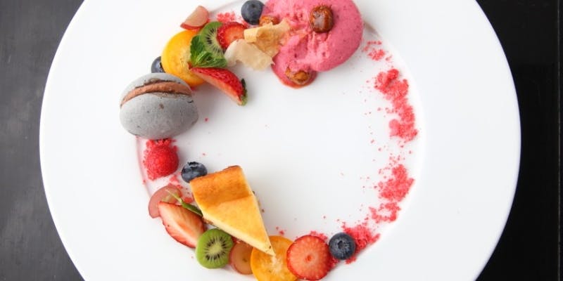 【冬 季節のランチ】パスタ・ピッツァ・メイン・季節のデザート全6品＋季節スパークリング