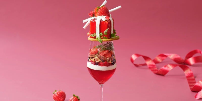 【ストロベリールージュボックスパフェ】グラスシャンパンセット（11/1～1/6）