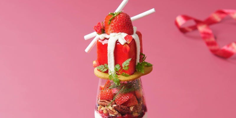 選べるサンドイッチ×ストロベリールージュボックスパフェ（11/1～1/6）