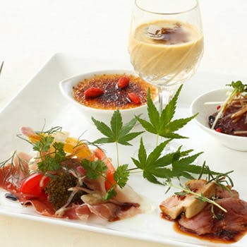 Restaurant Lounge Unclehat