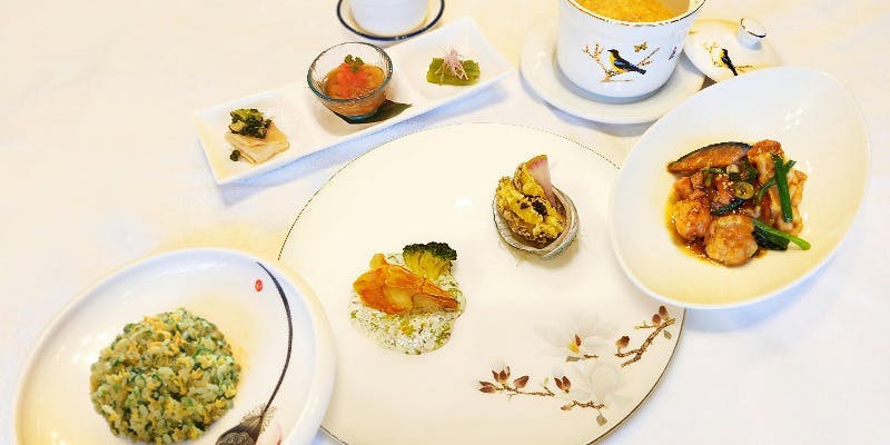 平日限定ランチ忘年会コース【フカヒレ・アワビ・名物炒飯】（ネット予約のお客様のみ20％割引）