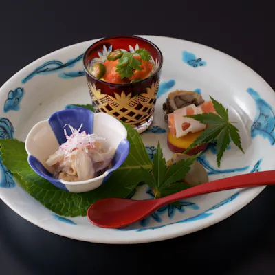 料理の主役は旬の京野菜。その日の畑と相談できめる