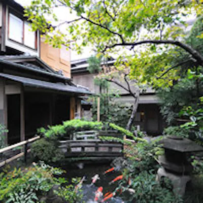京町屋の落ち着いた空間で、ゆっくりと天ぷら京会席を