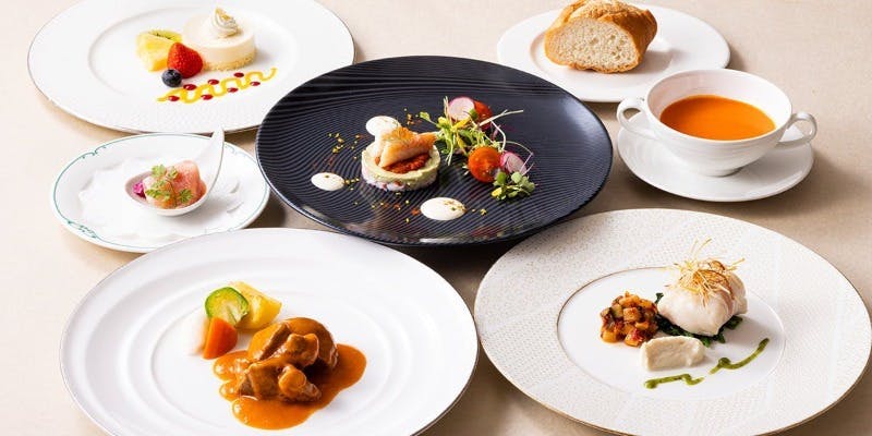 【フレンチ／ランチ限定】 魚料理と肉料理、デザートまで全6品「カベルネ」（11/1～1/12）