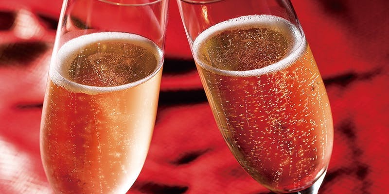 2025年クリスマス特別コース　フカヒレ姿煮や牛ホホ肉など全7品＋スパークリングワインも選べる1ドリンク付