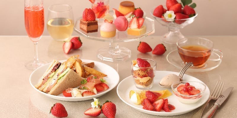 1/15～3/16【1階席 カフェ 11：30の回  】KIHACHIのアフタヌーンティー ～いちごさんスペシャル～