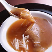 大観苑の醍醐味、ふかひれの姿煮を是非ご堪能ください