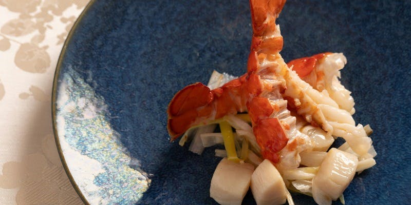 テレビで紹介されました！土日祝【オーダービュッフェ】＋オマール海老料理付（時間無制限）