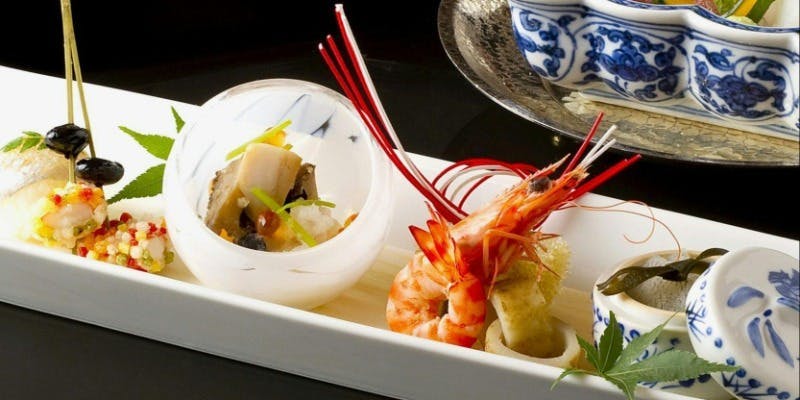 【新春コース】黒毛和牛やタラバ蟹、車海老など新春祝いの味を贅沢に堪能（1/1～1/3）