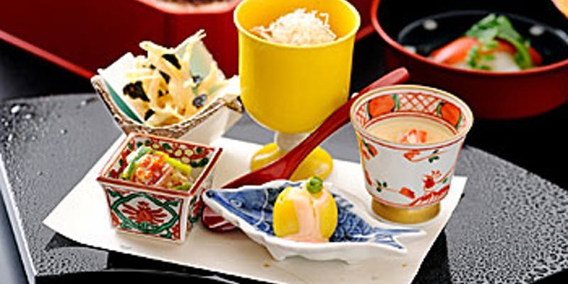 【野立】先付、吸物、造り、メイン（煮物、焼物など）、食事、デザートなど全6品＋1ドリンク