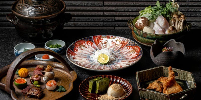 【天然とらふくフルコース・帝】天然とらふぐ薄造り、ちり鍋、唐揚げなど7品＋ひれ酒・山口地酒など1杯付