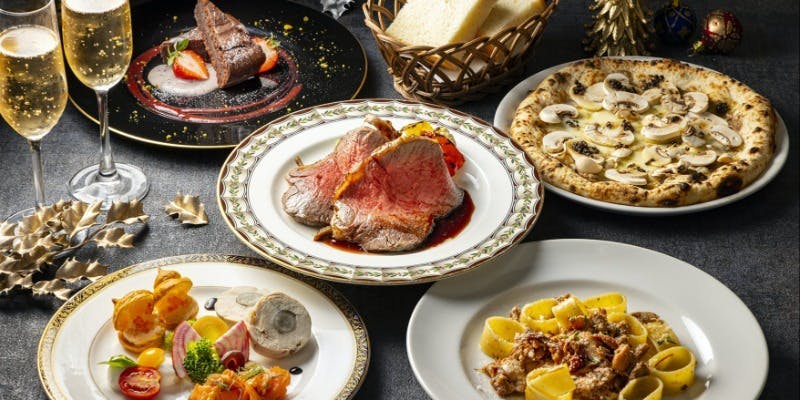 【Xmas2025】クリスマスペアディナーピッツァや和牛のメインなど全5皿＋乾杯ドリンク付